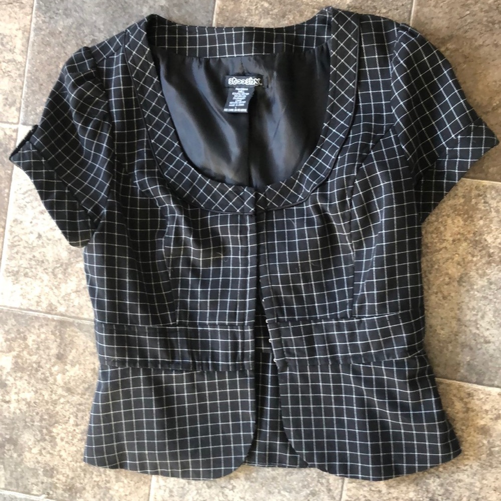 Matching suit set - Picture 5 of 9